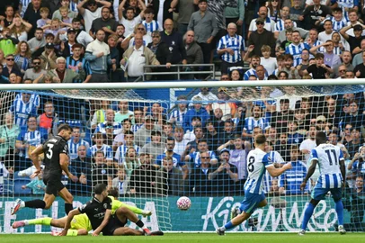 Brajan Gruda, futebol, Brighton