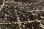 Vista aérea do Centro de Caxias do Sul nos anos 1950.<!-- NICAID(15460334) -->