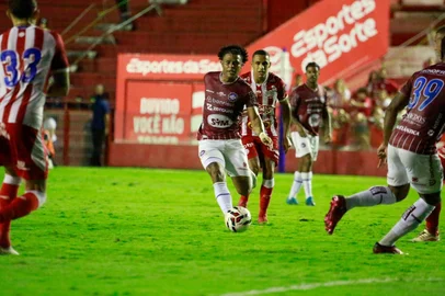 Náutico x Caxias se enfrentam nos Aflitos pela 15ª rodada da Série C do Brasileiro.<!-- NICAID(16085054) -->