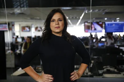 Giane Guerra, Seu Dinheiro Vale Mais<!-- NICAID(15585683) -->