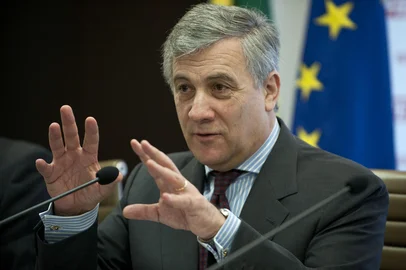 O comissário europeu para a indústria e empreendedorismo Antonio Tajani fala em reunião com empresários brasileiros em São Paulo, no dia 16 de dezembro de 2011.  <!-- NICAID(7777034) -->