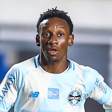 Gremio x RiestraBuenos Aires, Argentina, 05/05/2026: Riestra vs Grêmio, válido pela Sul-Americana 2026, no estádio Nuevo Gasómetro. Foto: Lucas Uebel/Grêmio FBPAEditoria: SPOLocal: Buenos AiresIndexador: Lucas UebelSecao: futebolFonte: Gremio.netFotógrafo:  Gremio x Riestra<!-- NICAID(16279509) -->