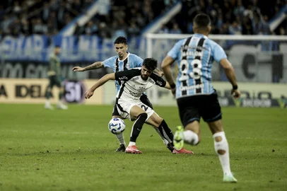 PORTO ALEGRE, RS, BRASIL, 12-06-2025: Grêmio recebe Corinthians pela 12ª rodada do Campeonato Brasileiro 2025, na Arena Porto-Alegrense. O tricolor vem de duas vitórias seguidas no campeonato e busca manter o bom momento na véspera da parada para o Mundial de Clubes. Foto: André Ávila/Agência RBSIndexador: Andre Avila<!-- NICAID(16058620) -->