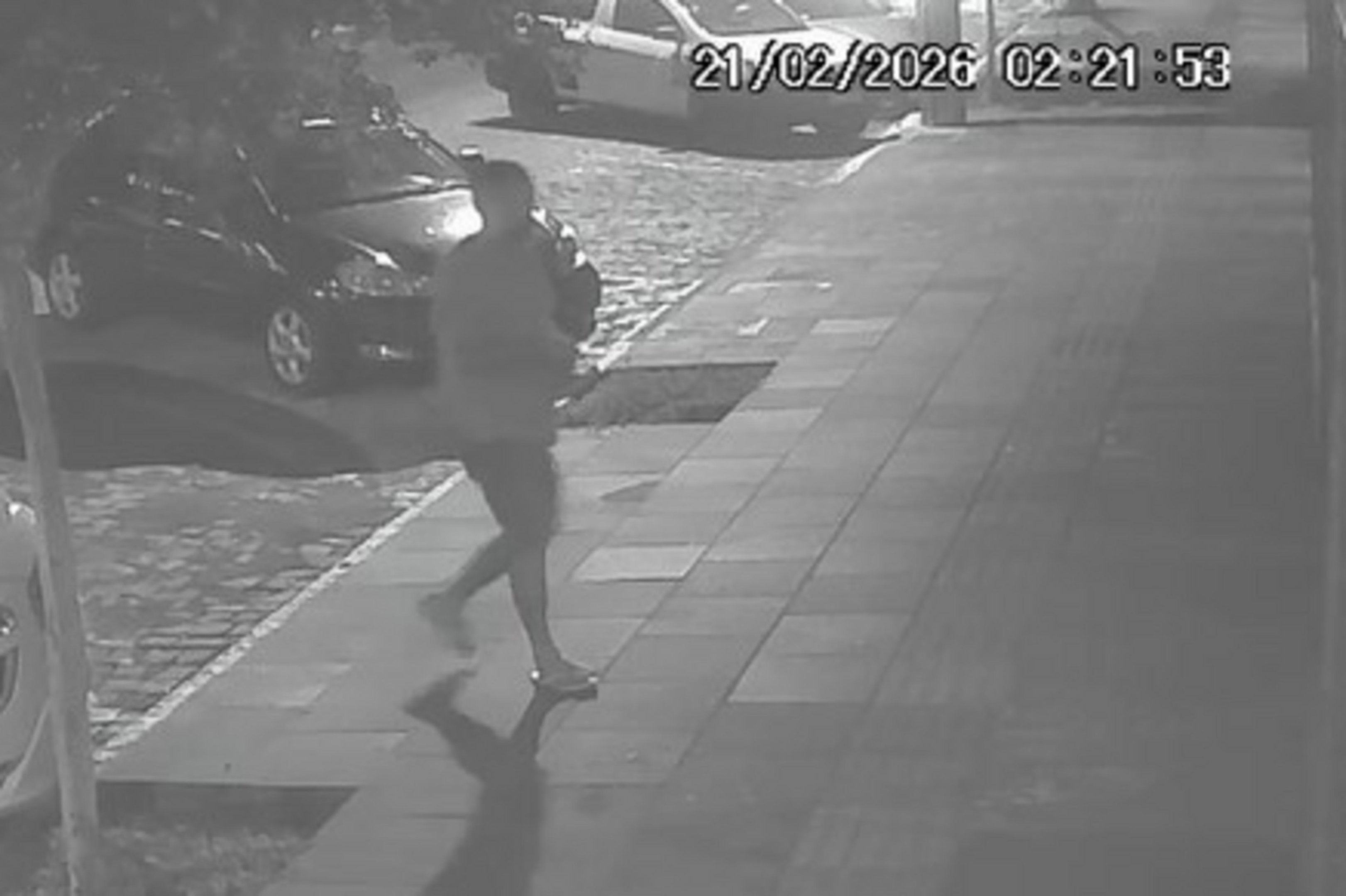 Ex-vereadora morta em Nova Prata: v&iacute;deo mostra momento em que suspeito entra no pr&eacute;dio onde mulher morava