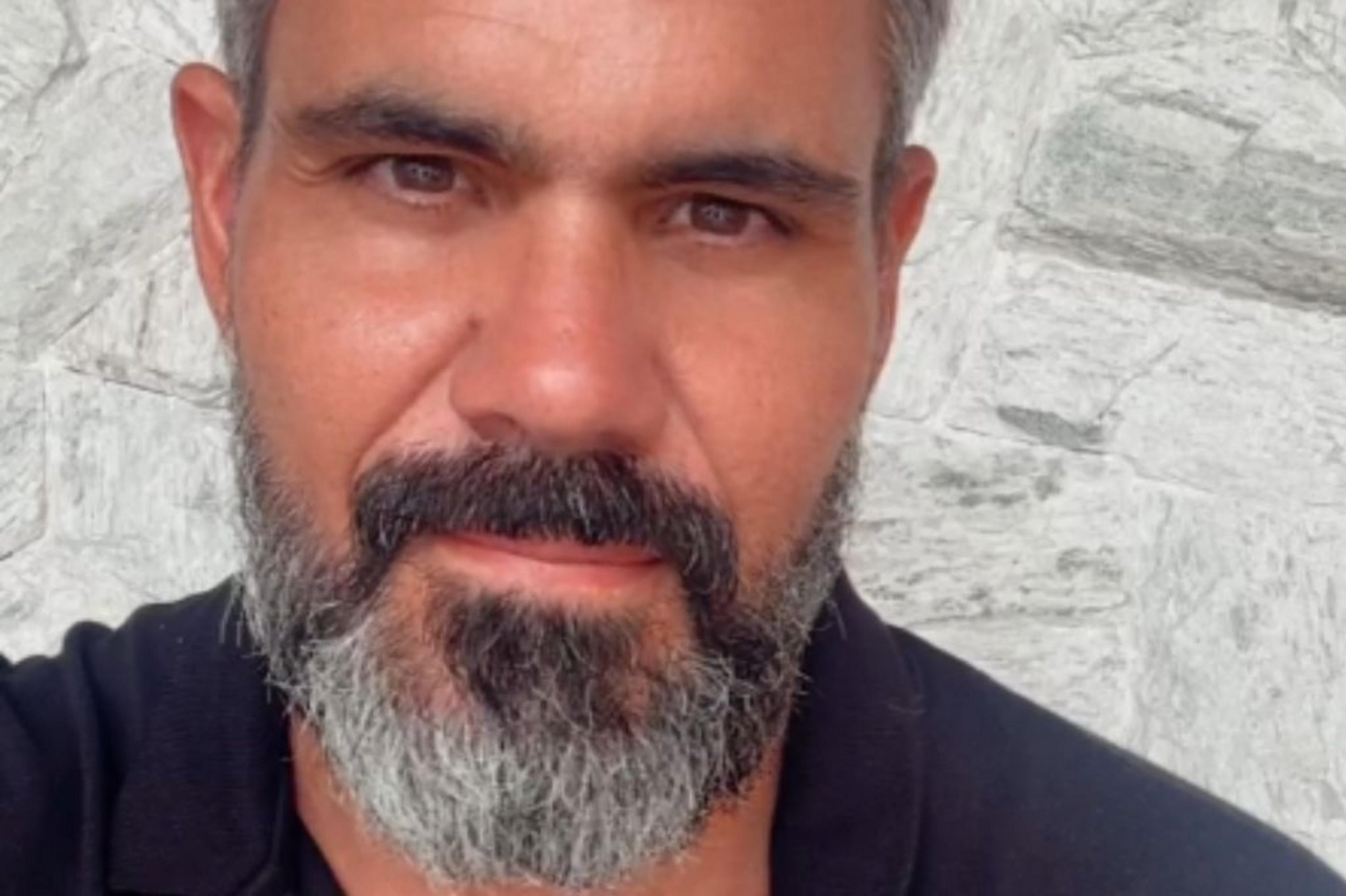 Juliano Cazarré provoca polêmica ao debater masculinidade na GloboNews