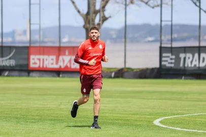 Rogel durante treino do Inter<!-- NICAID(15882857) -->