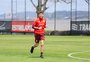 Inter aguarda situação de Rogel para definir mudanças no time que enfrentará o Atlético-MG
