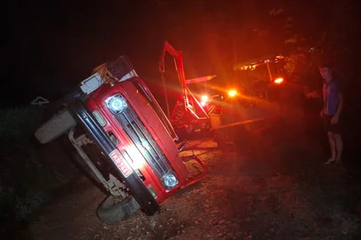 Homem morre após tentativa de conter caminhão desgovernado no noroeste do RS<!-- NICAID(16266982) -->