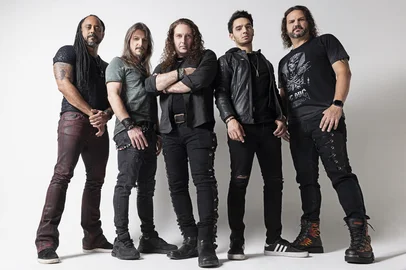Angra em Porto Alegre <!-- NICAID(16081601) -->