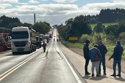 Protestos em Tio Hugo<!-- NICAID(16048963) -->