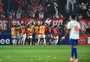 Com trio de volantes, mas posicionamento diferente: entenda a estratégia do Inter no Uruguai