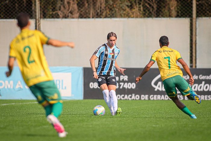 Everton Silveira / Grêmio Everton Silveira / Grêmio