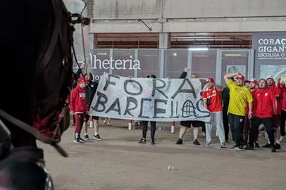 protesto Beira-Rio<!-- NICAID(16129976) -->