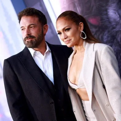 The Mother Los Angeles Premiere EventLOS ANGELES, CALIFORNIA - MAY 10: (L-R) Ben Affleck and Jennifer Lopez attend "The Mother" Los Angeles Premiere Event at Westwood Village on May 10, 2023 in Los Angeles, California.   Matt Winkelmeyer/Getty Images for Netflix/AFP (Photo by Matt Winkelmeyer / GETTY IMAGES NORTH AMERICA / Getty Images via AFP)Editoria: ACELocal: Los AngelesIndexador: MATT WINKELMEYERSecao: celebrityFonte: GETTY IMAGES NORTH AMERICAFotógrafo: CONTRIBUTOR<!-- NICAID(15427316) -->
