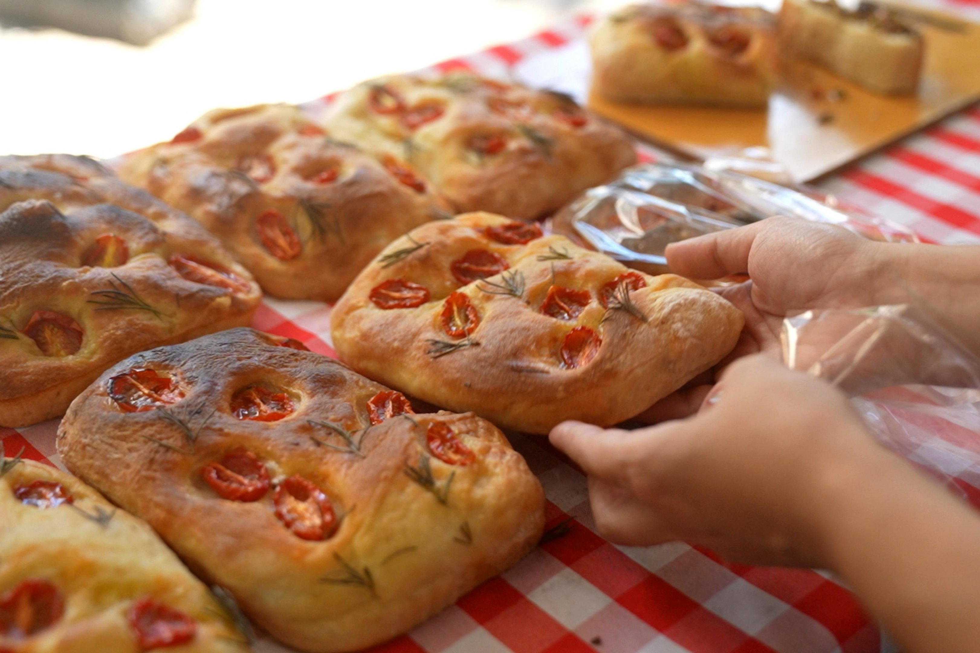 Das geleias &agrave;s focaccias: feiras da agricultura familiar s&atilde;o a conex&atilde;o do campo direto com a cidade