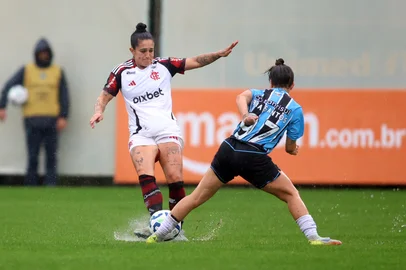 Lance de Grêmio x Flamengo pelo Brasileirão Feminino<!-- NICAID(16062934) -->