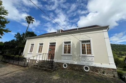 Restaurante Armazém Wazlawick, Coluna Sara Bodowsky<!-- NICAID(15697355) -->