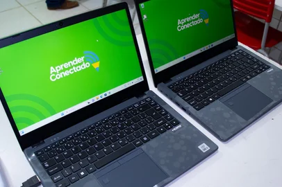 Aprender conectado<!-- NICAID(16105498) -->