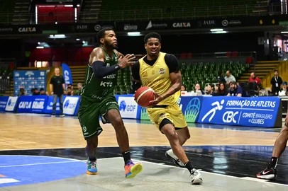 Caxias Basquete x União Corinthians pelo Torneio Abertura do NBB<!-- NICAID(16137998) -->