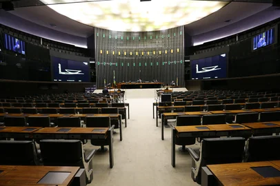 Brasília - Plenário da Câmara dos Deputados vazio (Fabio Rodrigues Pozzebom/Agência Brasil)<!-- NICAID(16083403) -->