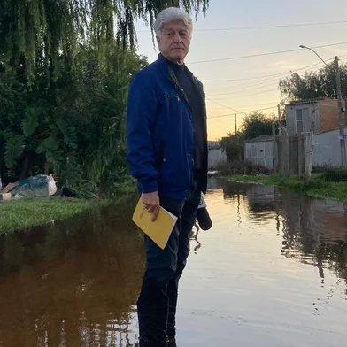 Caco Barcellos<!-- NICAID(15763790) -->