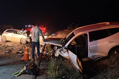 Um homem morreu em acidente registrado na noite desta segunda-feira, 20, no km 13 da ERS 463, entre Vila Lângaro e Coxilha, no Norte do Estado. A vítima, ainda não identificada, morreu no local.<!-- NICAID(16330716) -->