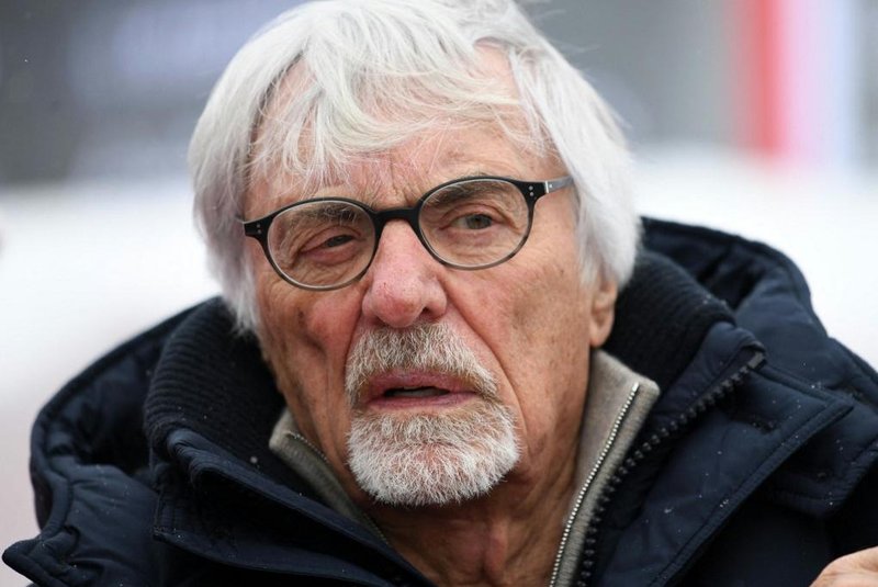 (FILES) In this file photo taken on January 25, 2019 British Formula One legend Bernie Ecclestone watches the men's downhill event of the FIS Alpine Ski World Cup in Kitzbuehel, Austria. - Ecclestone was arrested on May 25, 2022 at the Viracopos international airport in Sao Paulo for carrying a gun without its corresponding documentation, the local press informed. (Photo by HELMUT FOHRINGER / APA / AFP) / Austria OUT<!-- NICAID(15107833) -->