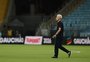 Luís Castro critica atuação do Grêmio em derrota para o São José: "Jogadores sabem que não funcionamos"
