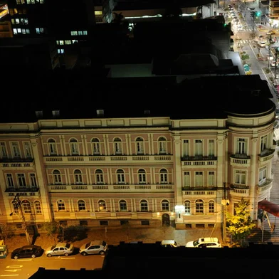 CAXIAS DO SUL, RS, BRASIL, 10/07/2016. Blitz no centro de Caxias, especialmente na Avenida Júlio de Castilhos, mostra presença de catadores de lixo, moradores de rua, drogaditos, travestis e prostitutas. Moradores e comerciantes da região reclamam. (Diogo Sallaberry/Agência RBS)<!-- NICAID(12310061) -->