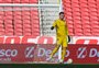 Como o goleiro Anthoni chegou à estreia inesperada pelo profissional do Inter