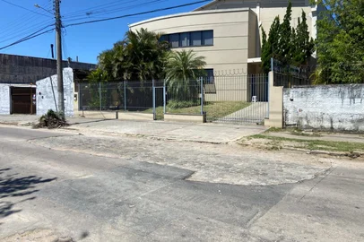 Funerária é interditada por descarte irregular de sangue humano<!-- NICAID(16159680) -->