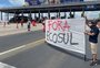 Manifestantes ocupam pedágio e abrem cancelas no sul do Estado