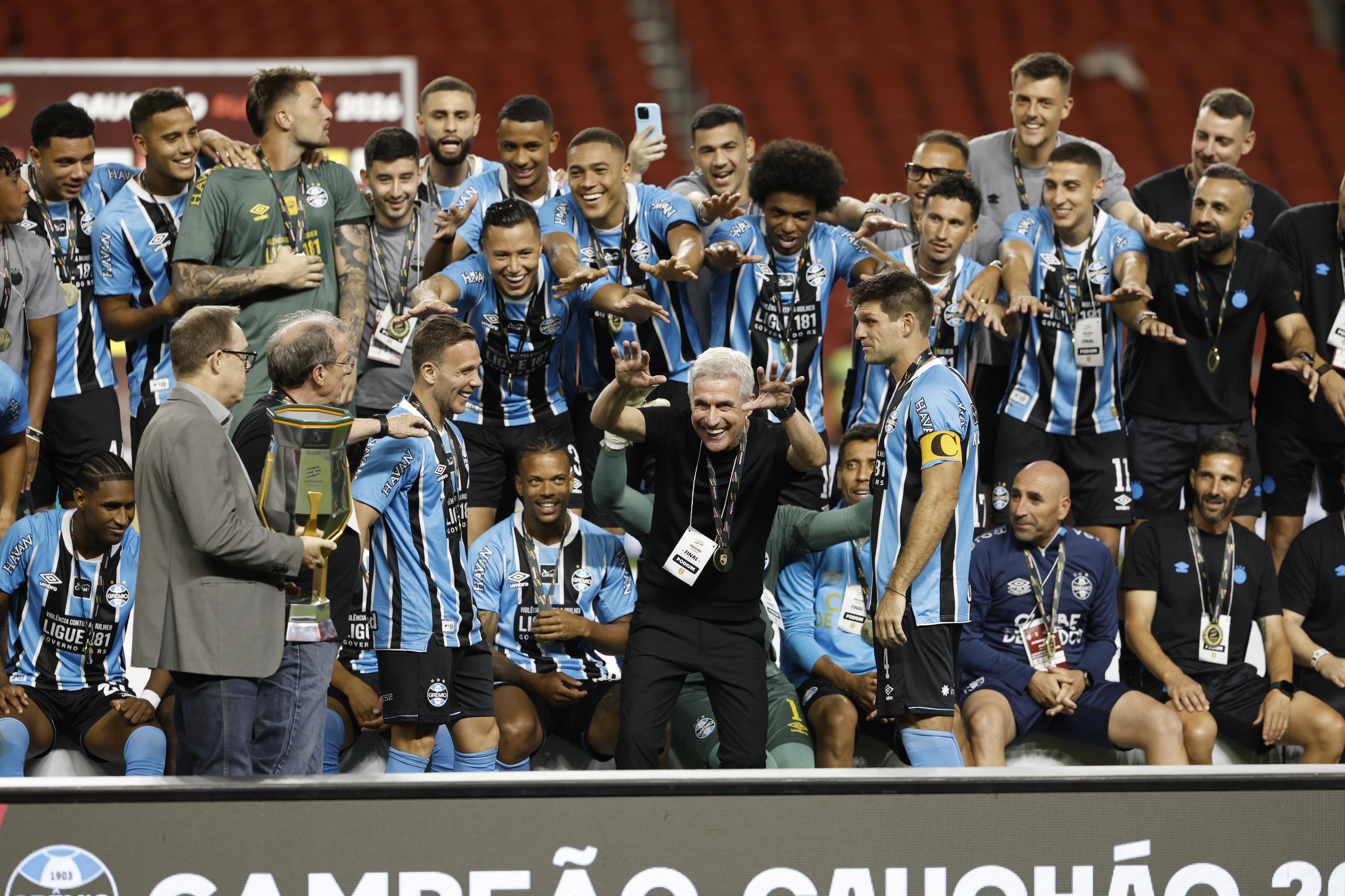 A marca hist&oacute;rica atingida por Lu&iacute;s Castro ao ser campe&atilde;o ga&uacute;cho com o Gr&ecirc;mio