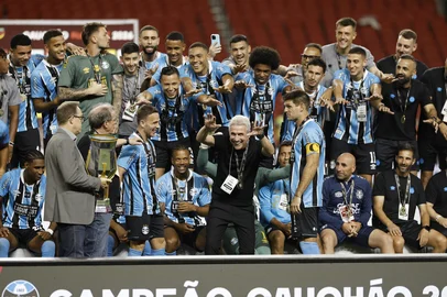 PORTO ALEGRE, RS, BRASIL, 08/03/2026: Inter e Grêmio se enfrentam no Estádio Beira-Rio, no Gre-Nal de número 451, no jogo de volta da final do Campeonato Gaúcho de 2026, o Gauchão. Após o jogo de ida, na Arena, terminar em 3 a 0 para o Grêmio, o Internacional recebe o adversário em casa com a missão de tentar reverter o placar e conquistar o bicampeonato estadual.  Foto: André Ávila/Agência RBS<!-- NICAID(16240783) -->