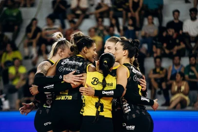 Praia Clube, vôlei, Superliga