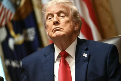 KENT NISHIMURA / AFP US President Donald Trump speaks during a cabinet meeting in the Cabinet Room of the White House in Washington, DC, on May 27, 2026. (Photo by Kent NISHIMURA / AFP)<!-- NICAID(16298365) -->