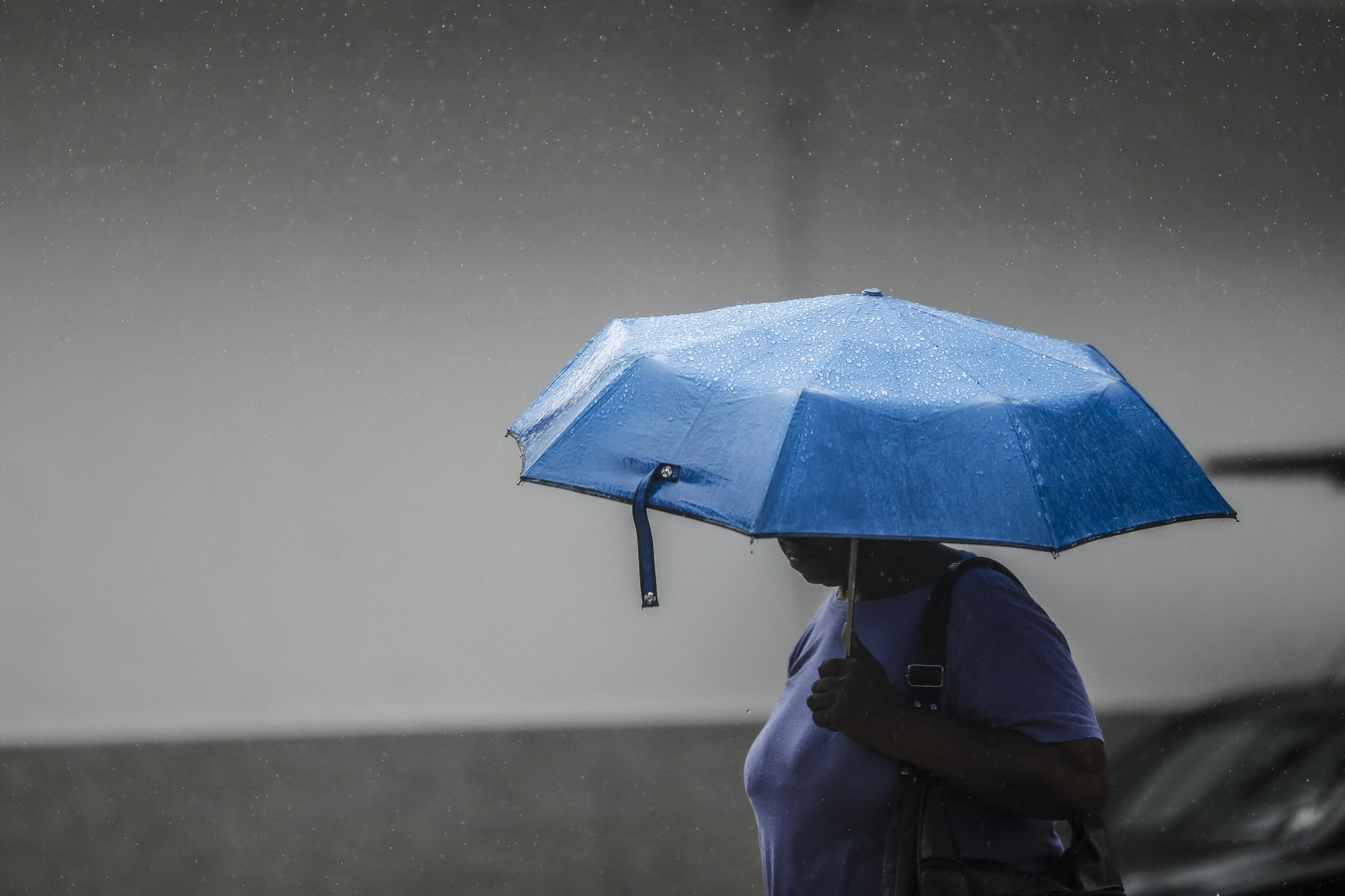 Vai virar de novo: fim de semana come&ccedil;a ensolarado no RS e termina com chuva