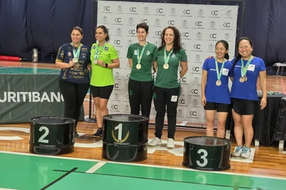 Badminton do Recreio da Juventude conquista 49 medalhas no Regional Sul-Brasileiro.<!-- NICAID(16065723) -->