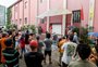 Artistas e produtores culturais caxienses fazem abraço simbólico ao Centro de Cultura Ordovás, em protesto contra fechamento 