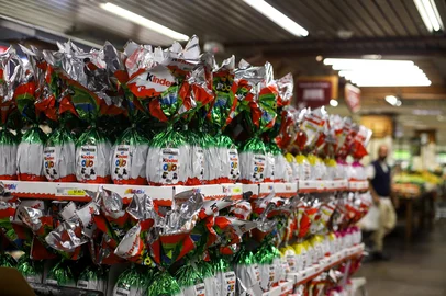 No Mercado Zaffari, a área de ovos de Páscoa que já está montada, mesmo faltando ais de dois meses para a data.Indexador: DF<!-- NICAID(15974684) -->