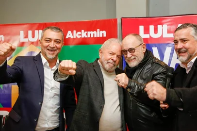 Lula, Pedro Ruas, Edegar Pretto, Paulo Pimenta<!-- NICAID(15112483) -->