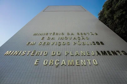 Brasília (DF), 15/04/2024, Fachada do prédio do Ministério do Planejamento e Orçamento (MPO), na Esplanada dos Ministérios. Foto: Rafa Neddermeyer/ Agência Brasil<!-- NICAID(15984054) -->