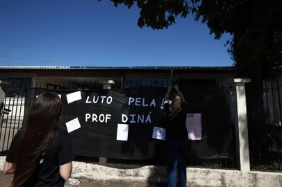 Portão, RS, Brasil - Luto pela Professora Diná Hadres, na Escola Municipal Antônio José de Fraga, Colégio onde a Profe Diná se dedicou ao Magistério por toda sua vida.Fotos: Jefferson Botega/Agencia RBS<!-- NICAID(15702940) -->