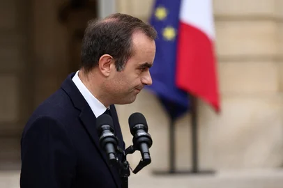 Outgoing French Prime Minister Sebastien Lecornu, who submitted his government's resignation to the French President this morning, reacts after delivering a statement at the Hotel Matignon in Paris, on October 6, 2025. France's President Emmanuel Macron on October 6, 2025 accepted Prime Minister Sebastien Lecornu's resignation, the presidency said, plunging the European nation further into political deadlock. Macron named Lecornu last month to the post, but the largely unchanged cabinet lineup he unveiled late October 5, 2025 was met with fierce criticism across the political spectrum. (Photo by Stephane Mahe / POOL / AFP)<!-- NICAID(16140013) -->