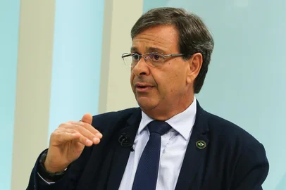 BRASÍLIA, DF, BRASIL - 09/12/2021 - Gilson Machado, ministro do turismo, participa do programa Brasil em Pauta  na TV Brasil<!-- NICAID(16059756) -->