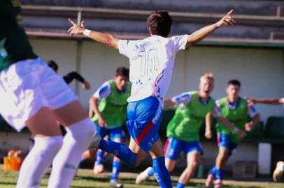 Apafut empata e permanece na elite do Gauchão Sub-20<!-- NICAID(16292775) -->