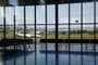 PORTO ALEGRE, RS, BRASIL, 19-11-2019: Área de embarque. Fraport entrega primeira fase das obras de infraestrutura do Aeroporto Internacional Salagdo Fiho. (Foto: Mateus Bruxel / Agência RBS)<!-- NICAID(14330323) -->