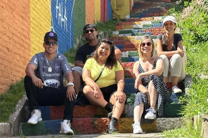 A atriz Mariana Xavier conheceu neste domingo pela manhã o projeto Mosaico da Quebrada, que é realizado em Caxias do Sul, no bairro Euzébio Beltrão de Queiroz.<!-- NICAID(15373076) -->