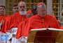 Cardeais brasileiros prestam juramento instantes antes do fechamento da Capela Sistina; como funciona o rito