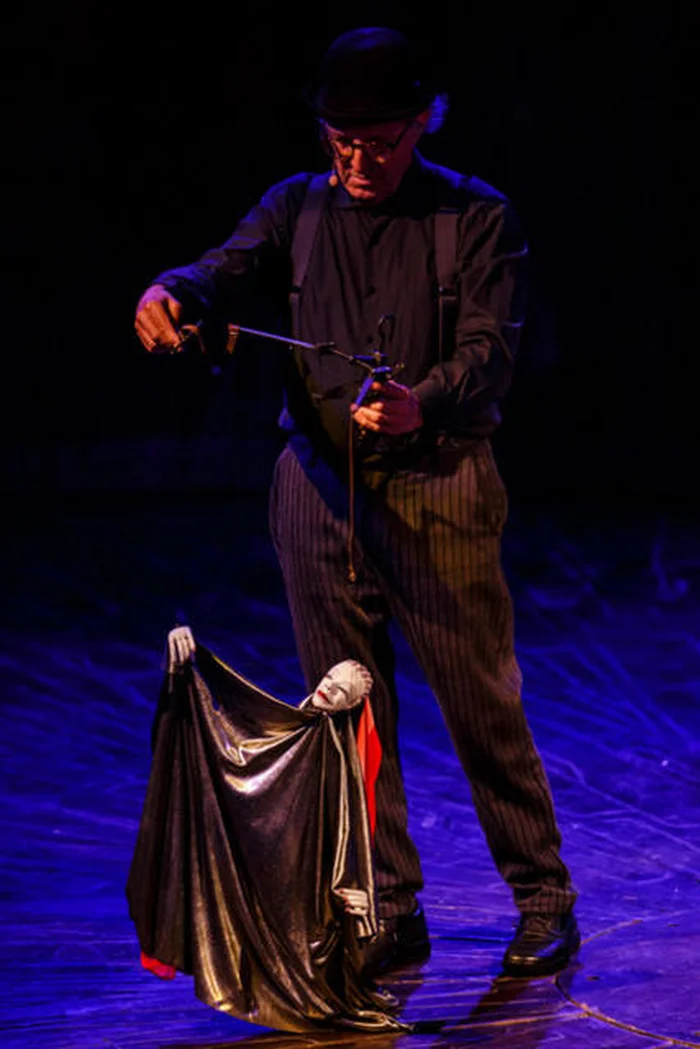 Àlex Carmona / Divulgação Àlex Carmona / Divulgação